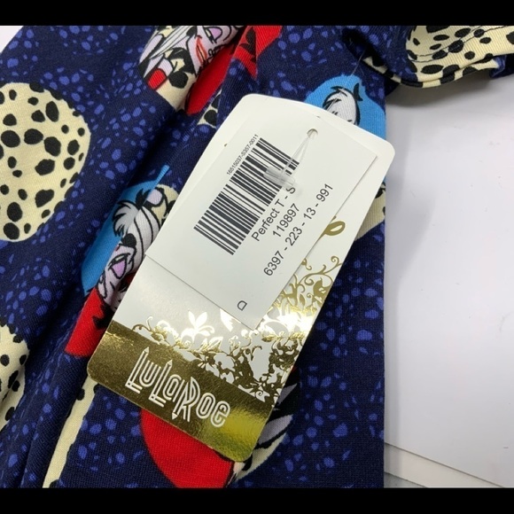 LULAROE Gigi Disney Villians Cruella Del Vil 100 Dalmatians Print. Size S. (NWT) - Picture 3 of 6